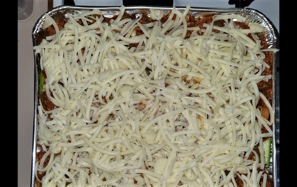 Sfoglie di lasagne fresche con ceci e lenticchie verdi