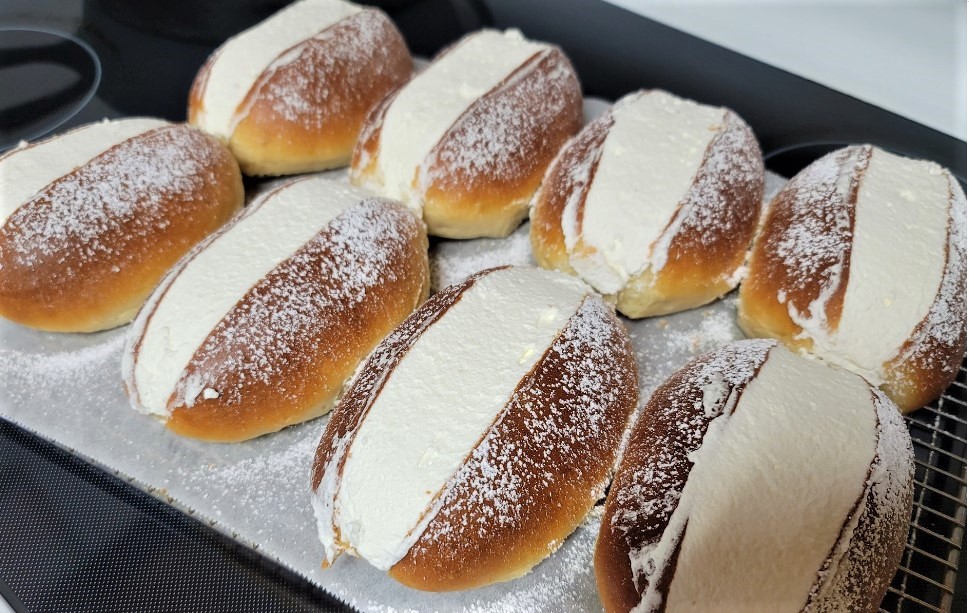 Maritozzi - Panini alla panna